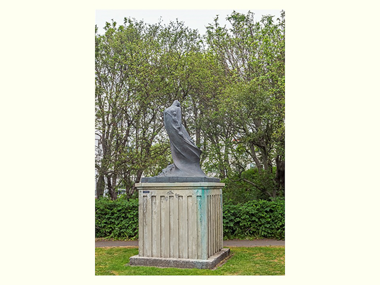 All Images By Ron MacDonnell Roberts.  © 2023.  All Rights Reserved.